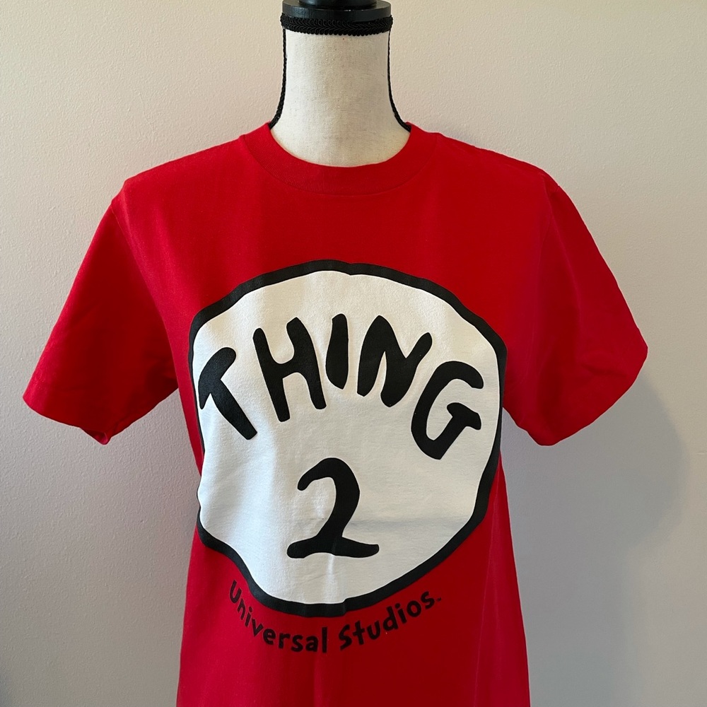 T-shirt size small like new